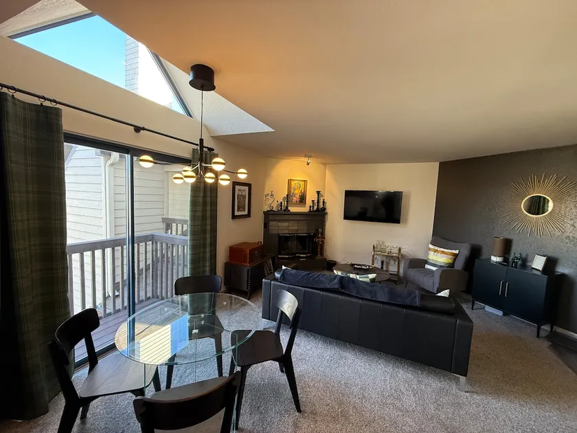 King bed, Pool, Convenient, Super Clean! - Image 1