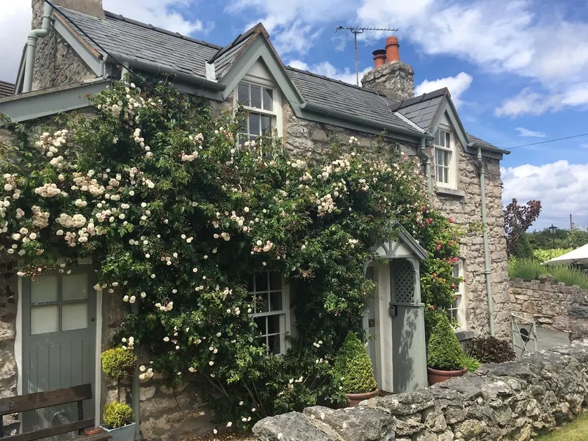 Storehouse Cottage - Image 1