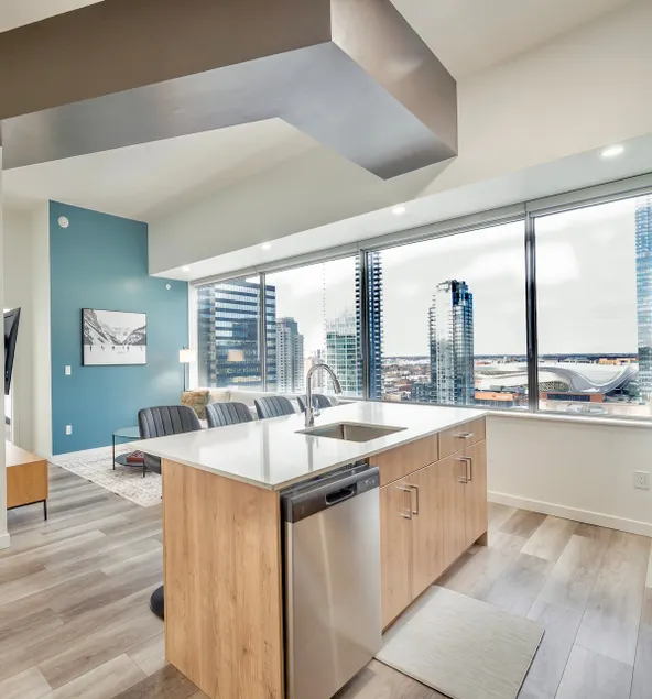 *The Sapphire* | Panoramic Views | Rogers | UG Pk - Image 1