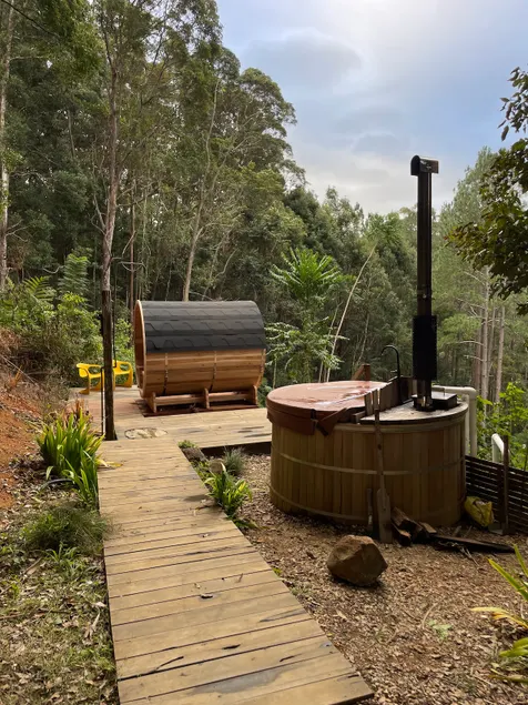 Unique Retreat With Private Hot Tub & Sauna - Image 1