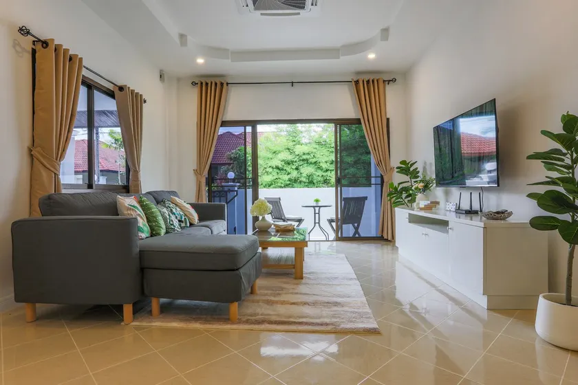 3BR Garden 15 mins to MMA & Bangtao Beach - Image 1