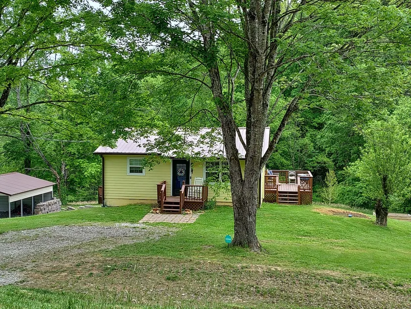 Lil Yellow House - Image 1