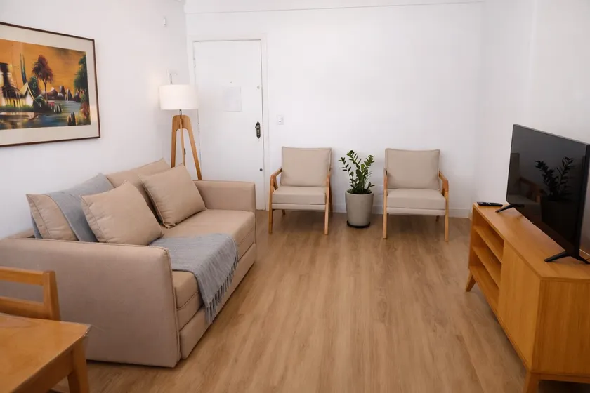 700 meters from Forte's Beach | AC + Parking - Image 1
