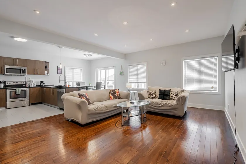 Spacious and Comfortable 4 Bedroom London Home - Image 1