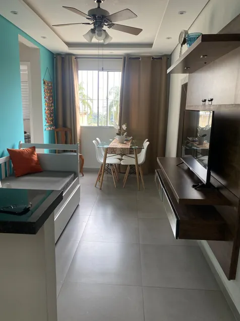Beautiful modern ground floor apartment - Image 1