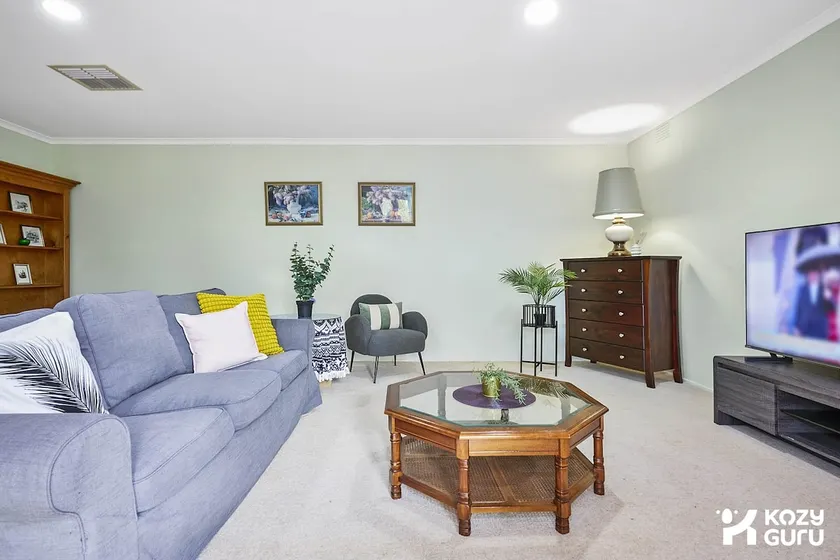 KozyGuru Glen Waverley Family Home & Backyard - Image 1