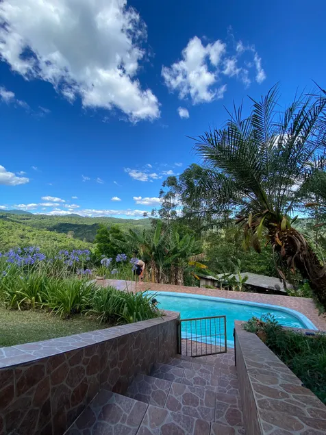 Farmhouse with pool - Image 1
