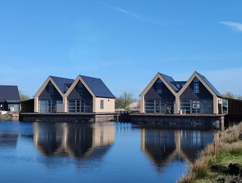 Waterfront Retreat - Image 1