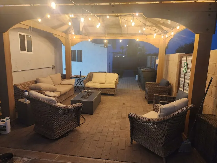 Private Downtown Phoenix Studio • pet friendly - Image 1