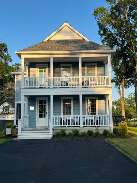 Island Blue Getaway - Image 1