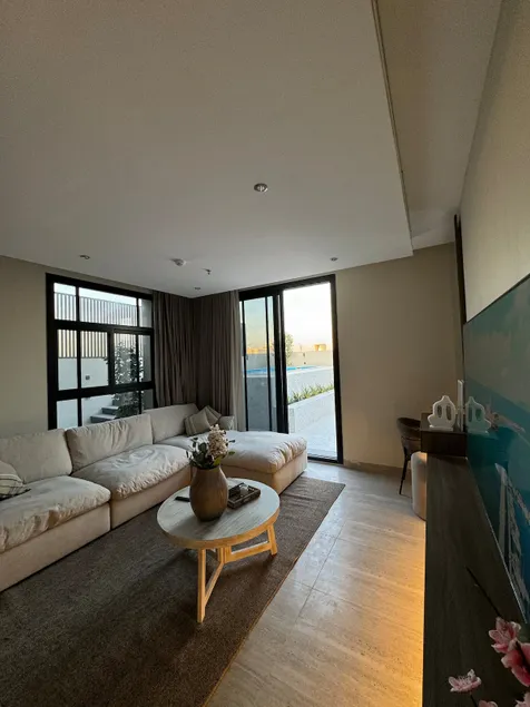 THE POOL Apt | 80” Smart TV | Self check in. - Image 1