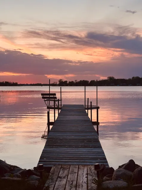 Lakefront | Dock | Fireplace | King bed | 4kTVs - Image 1