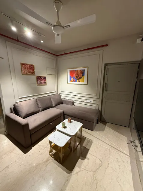 Luxury 5* Apartment Malad near NESCO & Oberoi Mall - Image 1