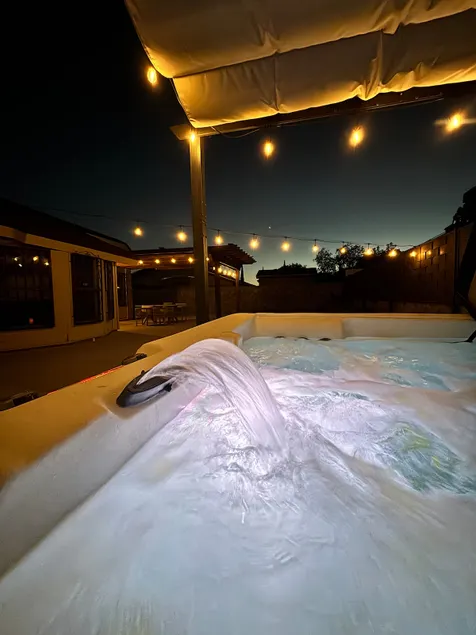 Family Friendly Home, Hot Tub, Double garage - Image 1