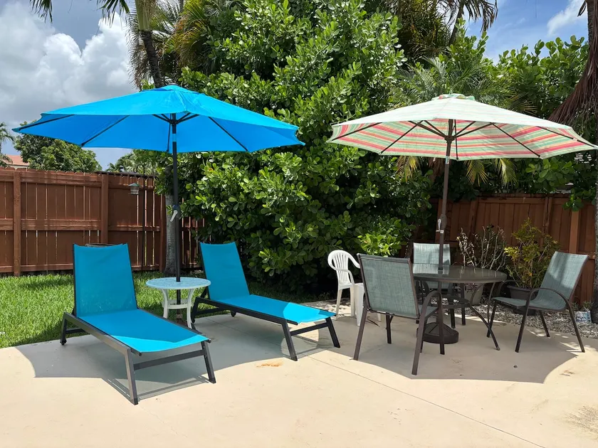 Spacious & Comfortable 4 BR, 2 BH home with pool - Image 1