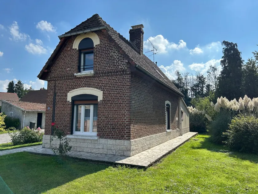 Family home for 2 people • Garden & private parking - Image 1