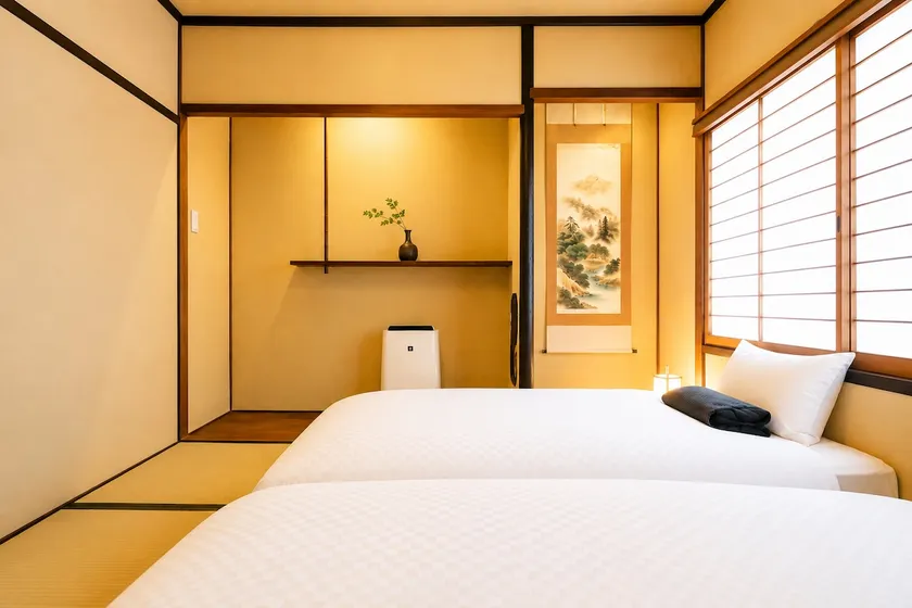 Free Parking · 5 min to Toji Station · TheaterRoom - Image 1