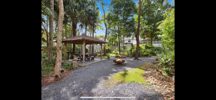 Sandy Beach Bungalow - Entire Bungalow - Image 1