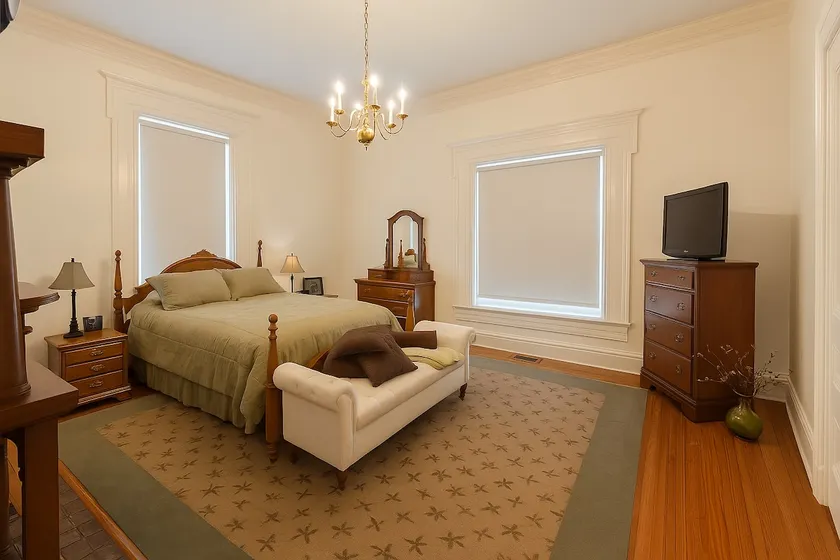 Cozy 1-bed Charming Apartment - Image 1