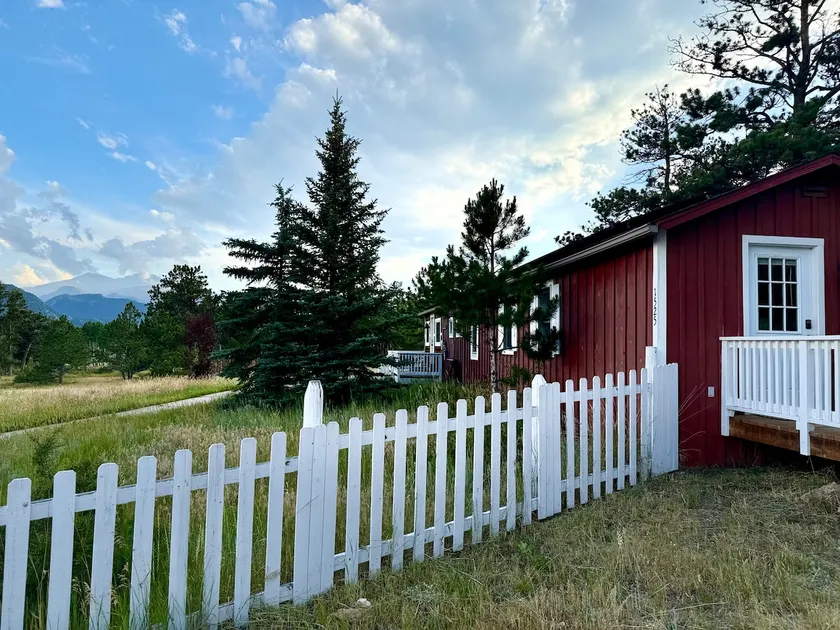 “Little Red Cabin” on Lumpy Ridge - Image 1
