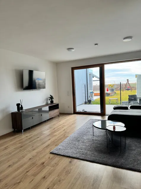 New house, close to the city - Image 1