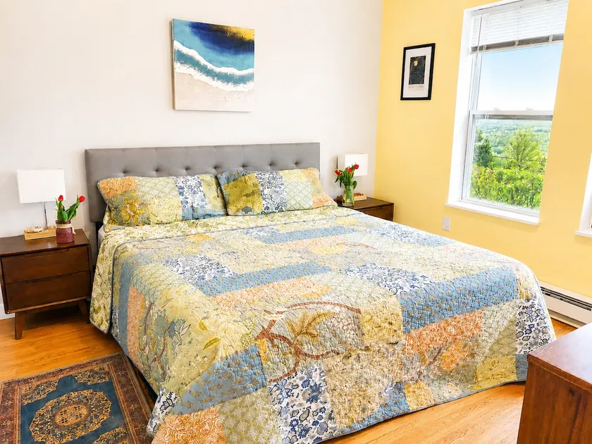Charming Home Near Skaneateles - Image 1
