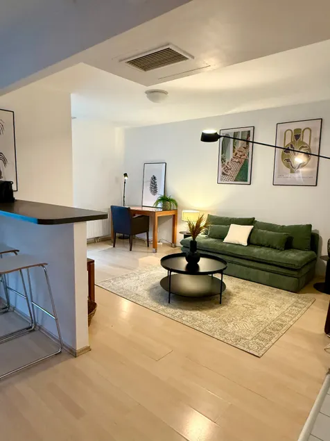 EQbase Vienna-City Apartment 51 ren. - Image 1