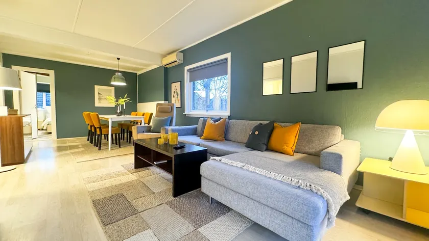 Cozy apartment with free parking - Image 1