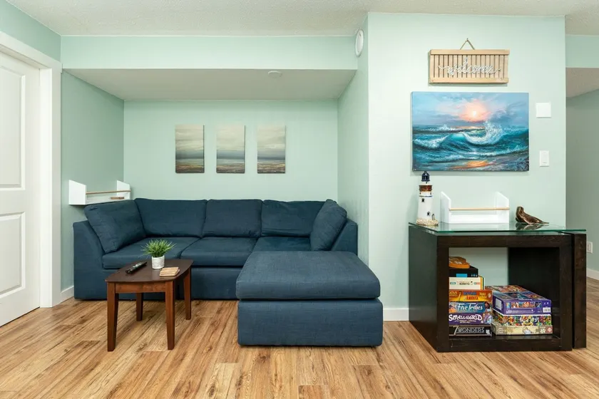 Cozy Escape in a Central Neighborhood - Image 1