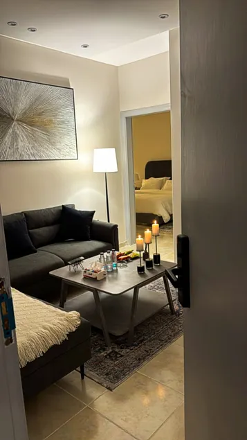 Elegant and comfortable modern apartment 4 (available now) - Image 1