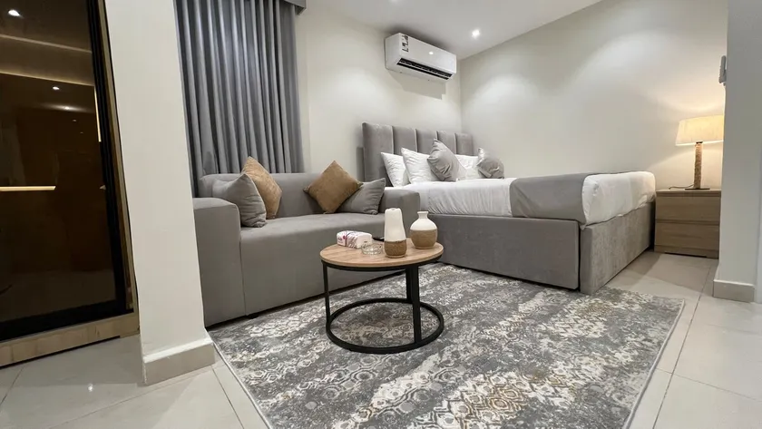 Modern studio in Al Nakheel neighborhood, E13 - Image 1