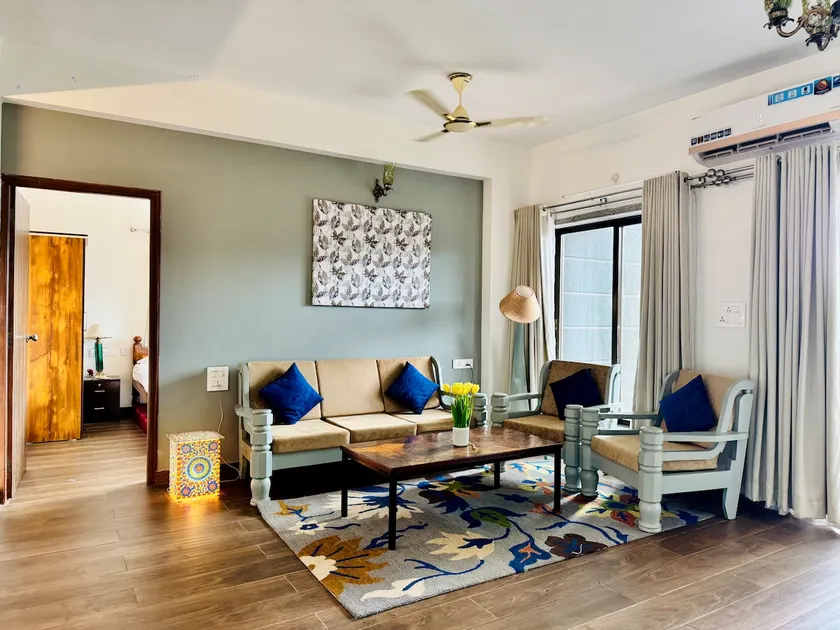 2BHK in a gated society w/d pool - Image 1