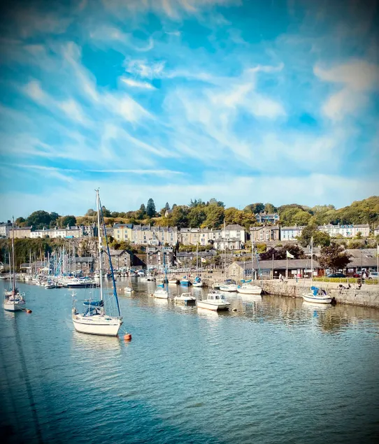 2 Bedroom Harbour Apartment - Image 1