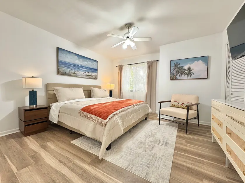 Heart of Mandarin 2 Bedroom Townhouse - Image 1