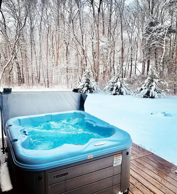 Enjoy Secluded Starry Nights! Near Luray,  HotTub, FastWiFi, Handicap, Fireplace - Image 1