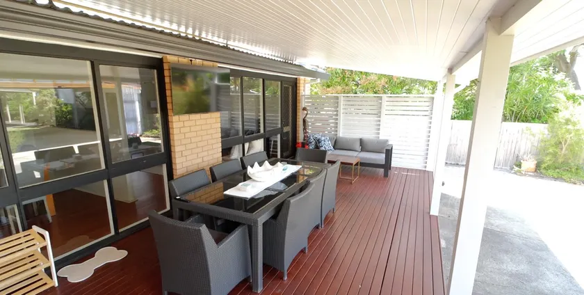 Peaceful location, a stones throw from Lake Mac - Image 1
