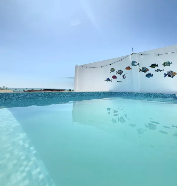 Air-conditioned suite/pool, kitchen-side ocean view - Image 1
