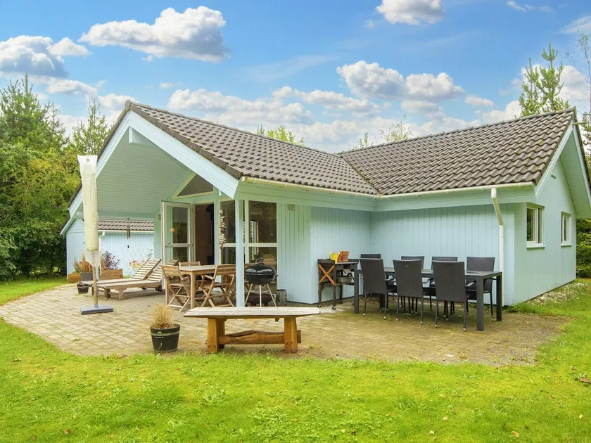 6 Person Holiday Home in Oksbol - Image 1