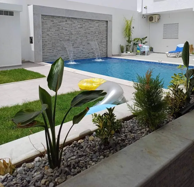 Villa in Korba with pool, 5+ bedrooms - Image 1