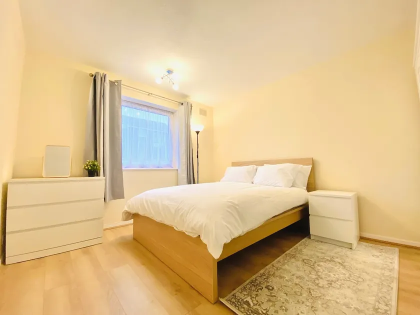 Modern two bedroom Apartment near Wembley stadium by Leda Homes - Image 1