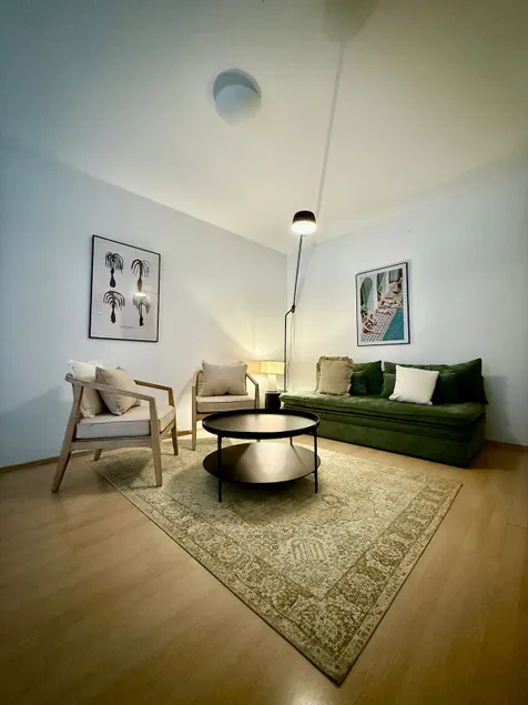 EQbase Vienna City Maisonette 52 - Image 1