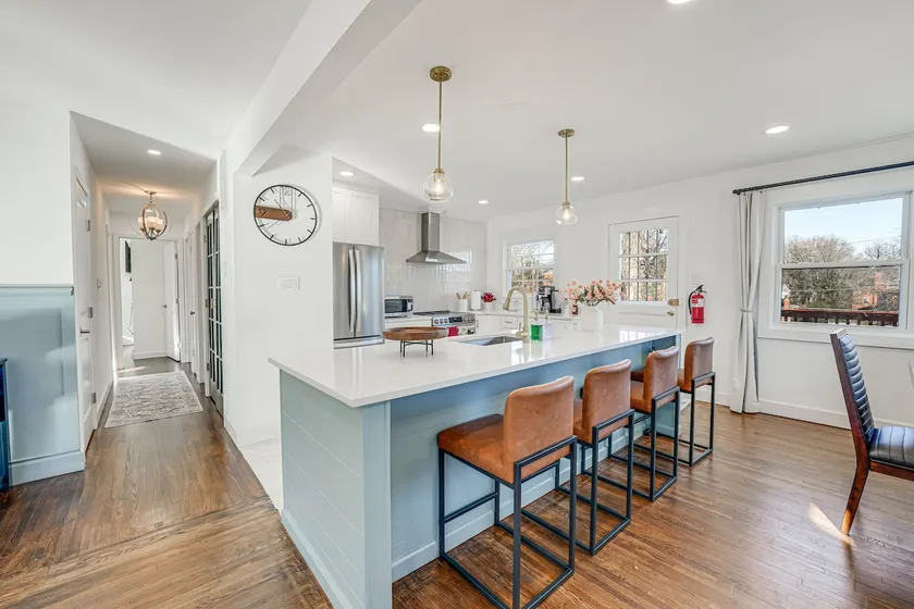 Rosé’s AirBNB @ National Harbor - Image 1