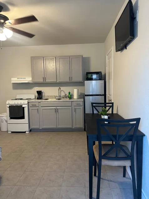 Beautiful Studio Fuly Equipped - Image 1