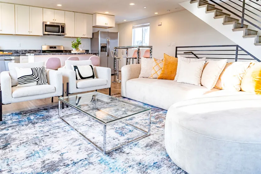 5-Bedroom Private House Best Location | 18 guests - Image 1