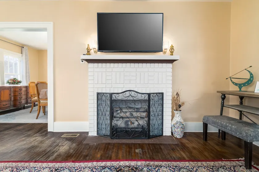 Cozy, Convenient, Downtown Nest - Image 1