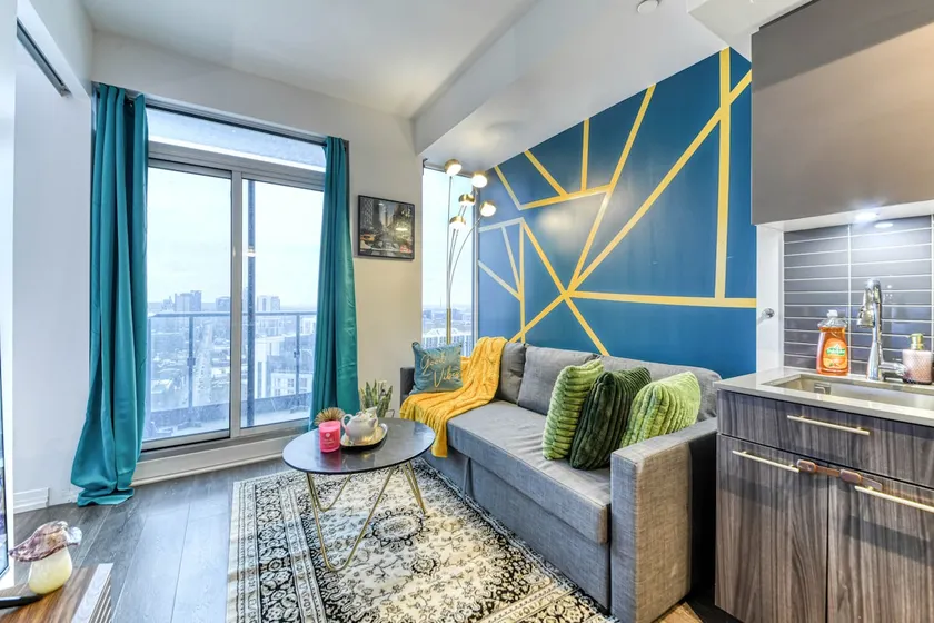 Polished 2BR near City Transit and Massey Hall - Image 1