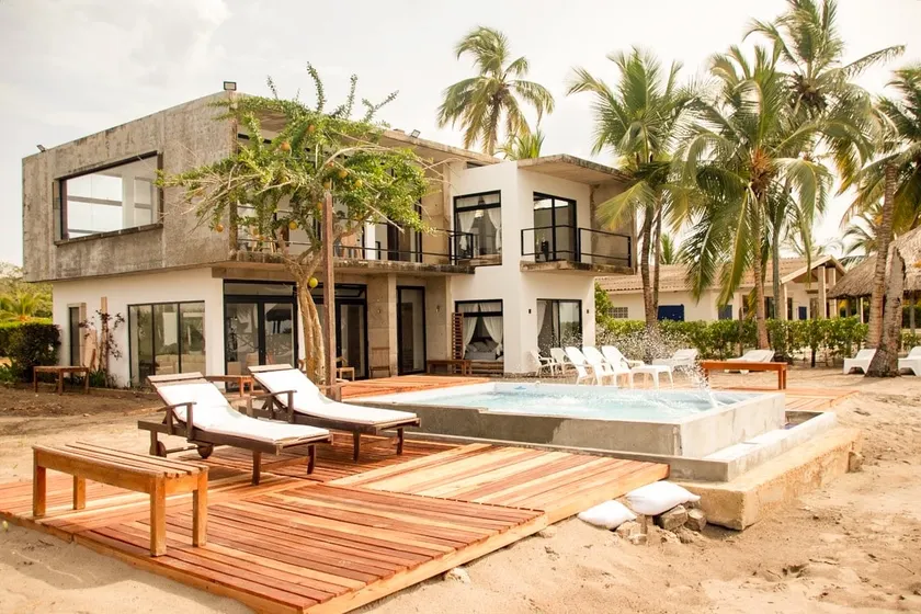 Taipan Beach House - Image 1