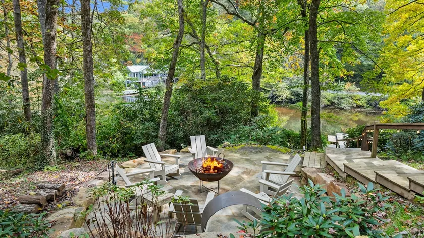 Katie’s Cottage by the lake, Beautiful views - Image 1