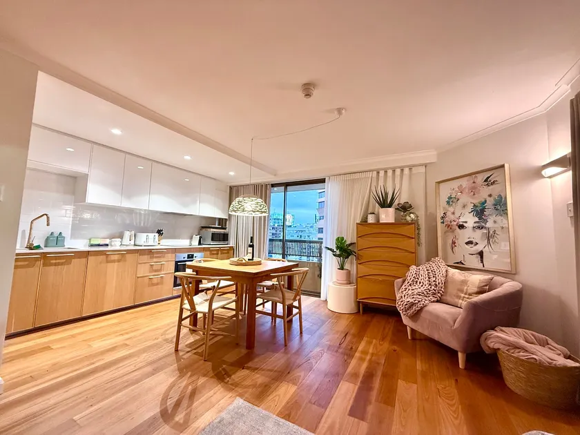 Sydney Hyde Park Hub - Image 1