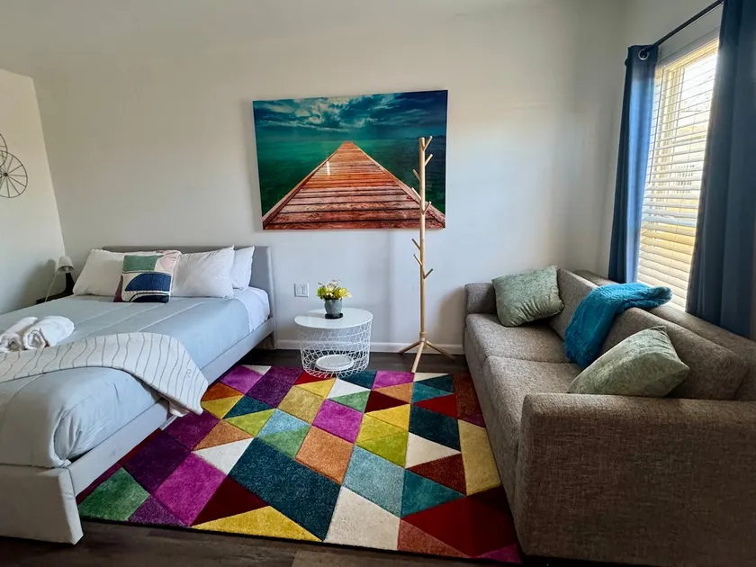 Charming Guest House! - Image 1